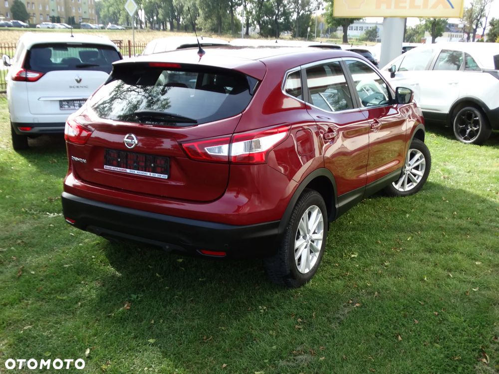 Nissan Qashqai - 2