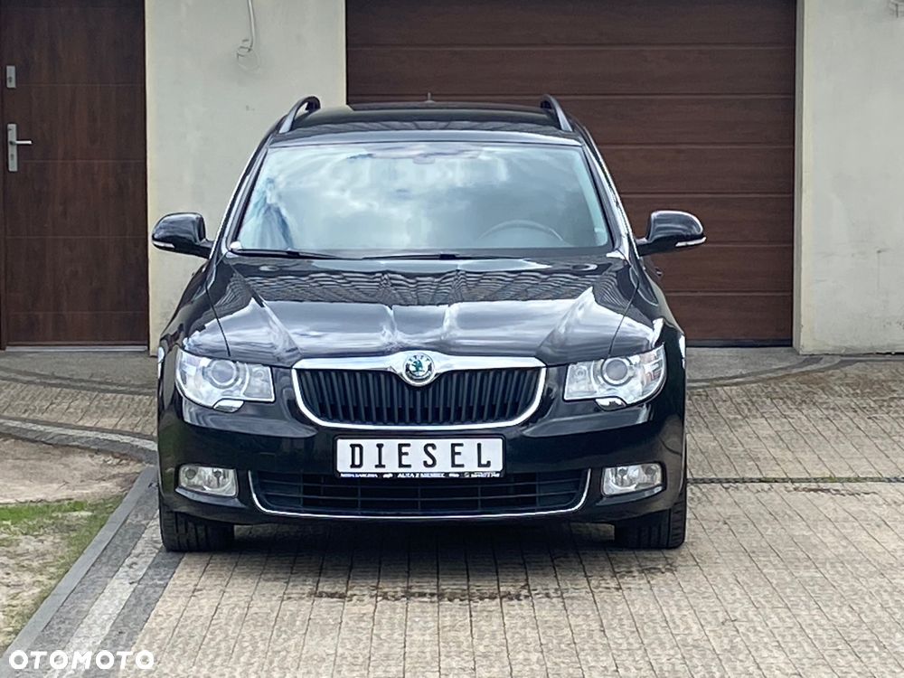 Skoda Superb 2.0 TDI DSG Exclusive - 10