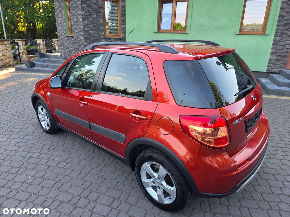 Suzuki SX4 2.0 DDiS 4x4 Comfort - 4