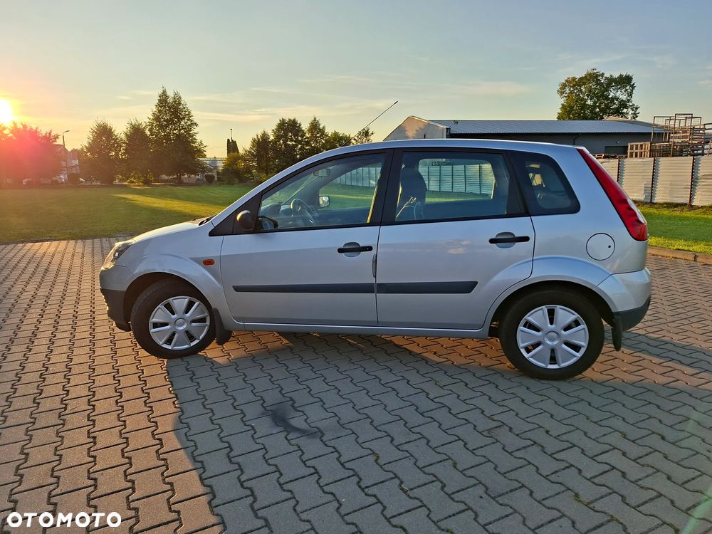 Ford Fiesta 1.3 - 7