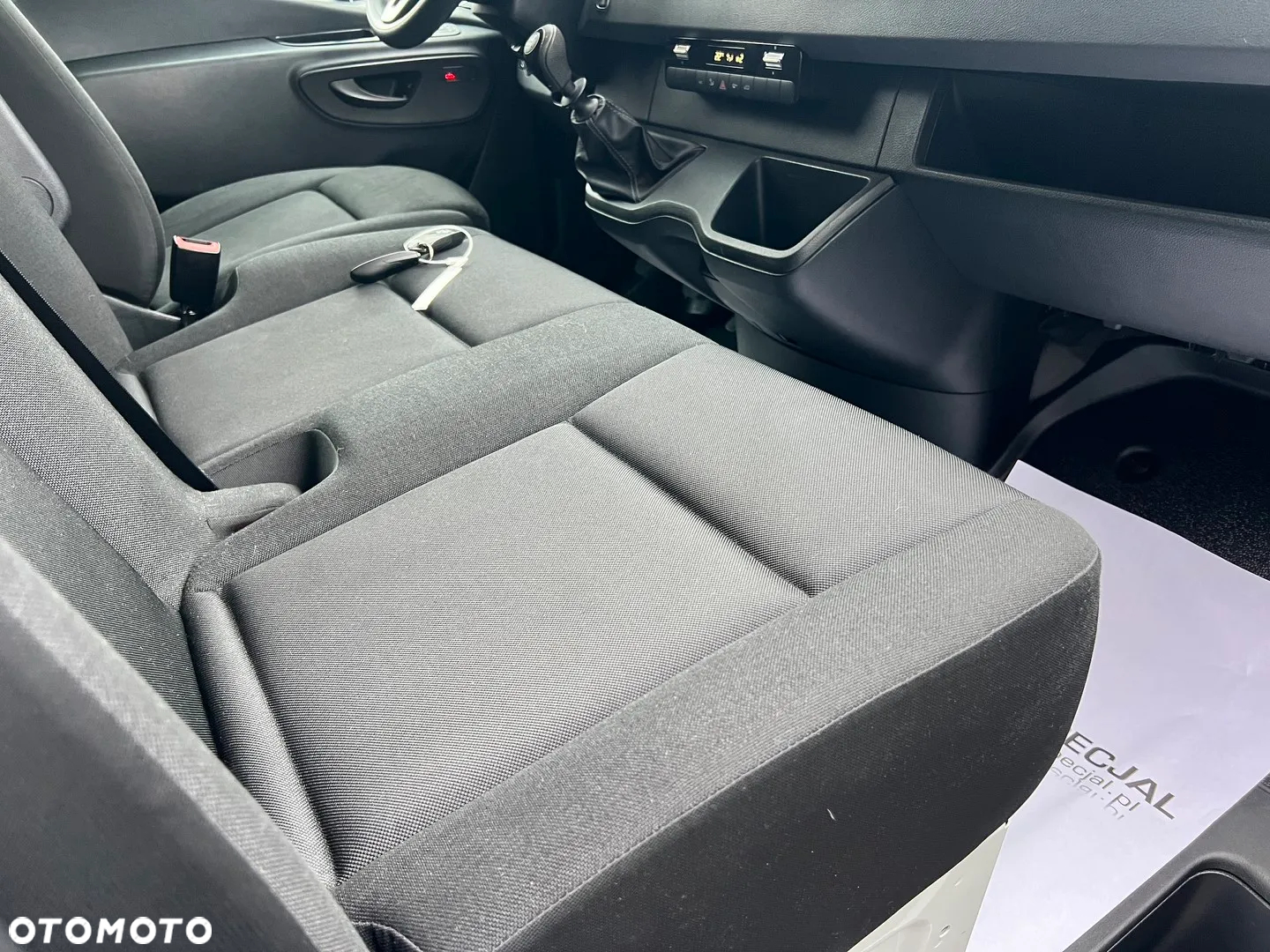 Mercedes-Benz Sprinter - 20