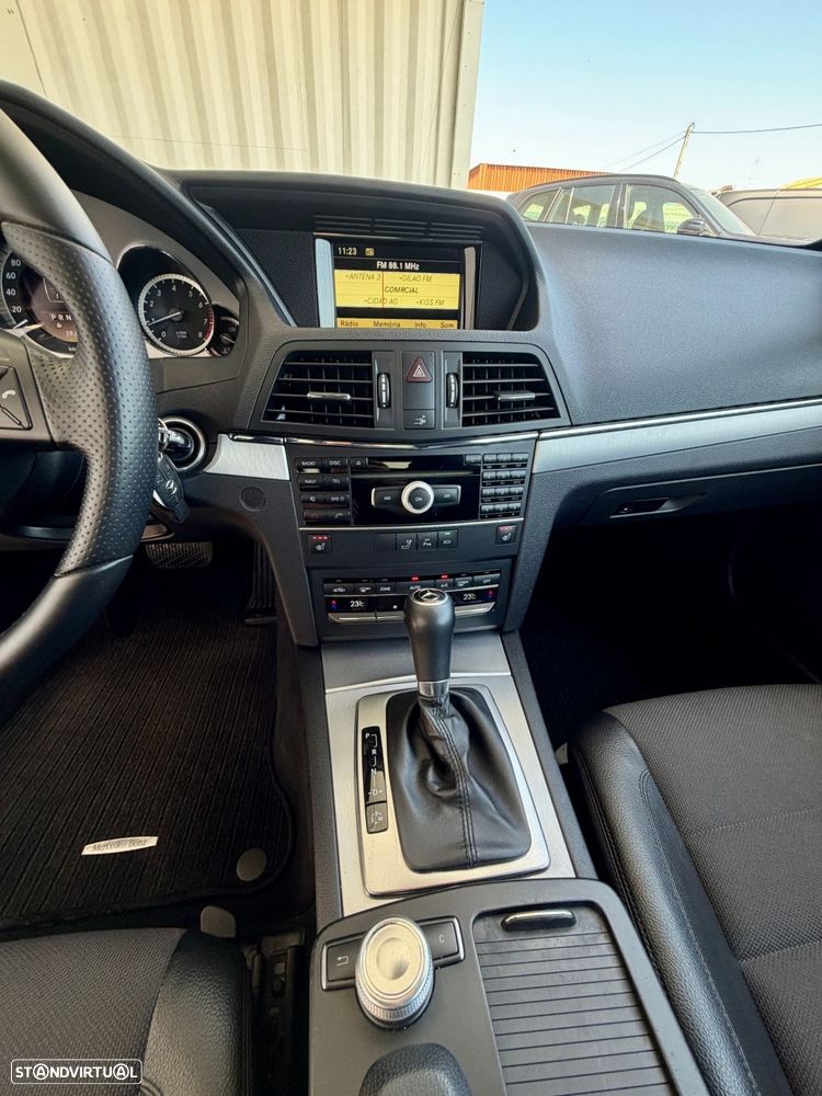 Mercedes-Benz E 200 - 12
