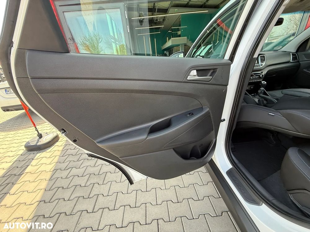 Hyundai Tucson 1.6 GDI 2WD Style - 26