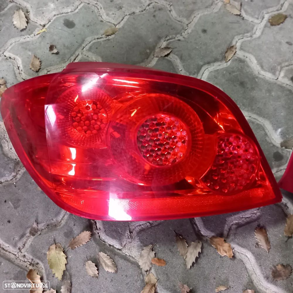 Farois traseiros peugeot 307 - 3