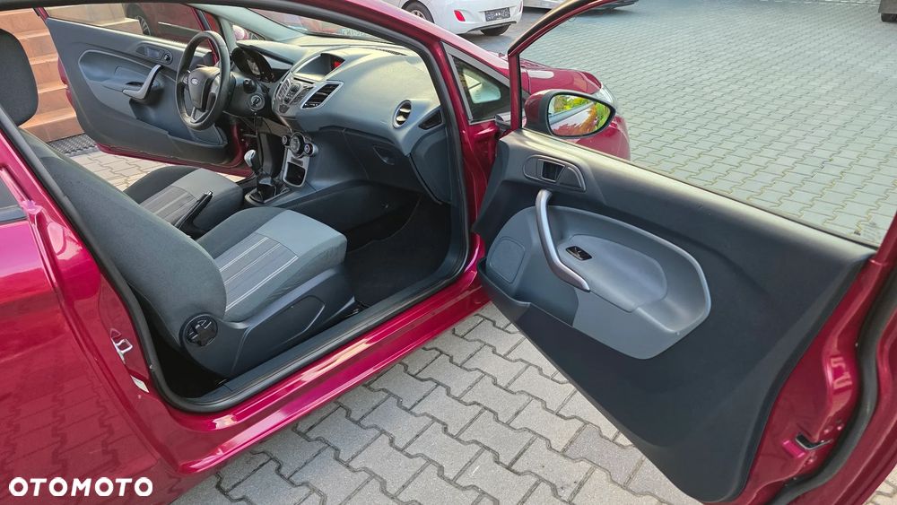 Ford Fiesta 1.25 Celebration - 22