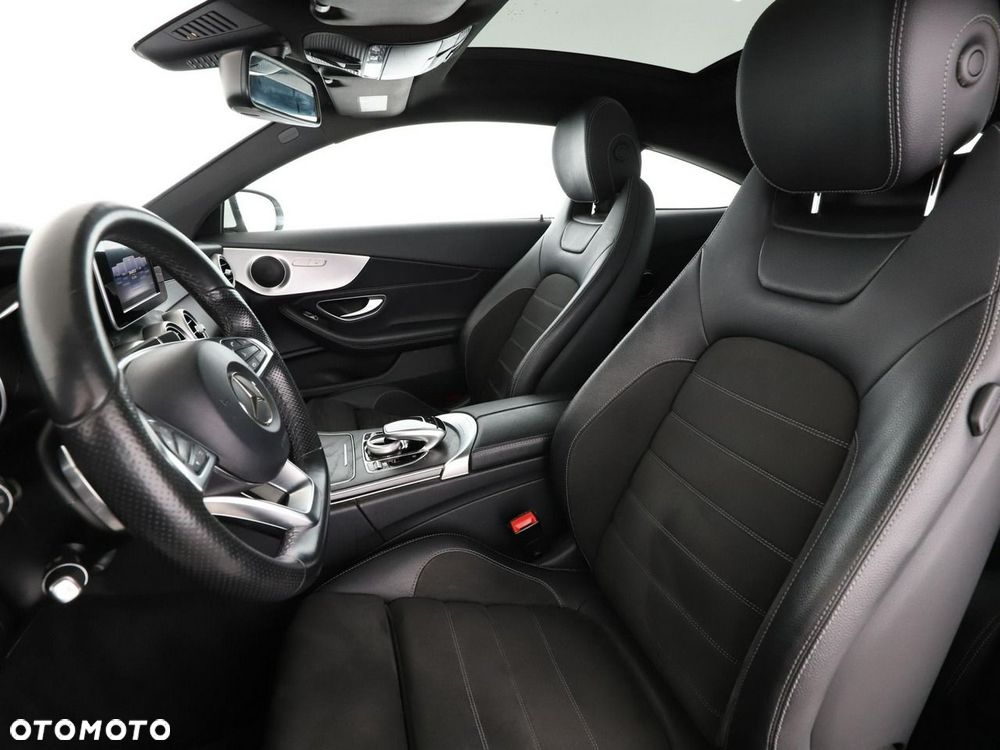 Mercedes-Benz Klasa C 200 9G-TRONIC AMG Line - 14