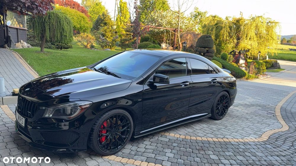 Mercedes-Benz CLA AMG 45 4Matic 7G-DCT - 30