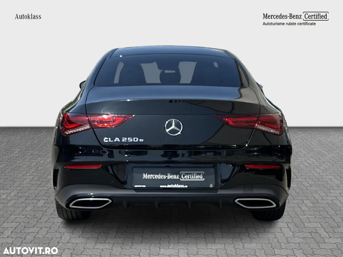 Mercedes-Benz CLA 250 e 8G-DCT AMG Line - 4