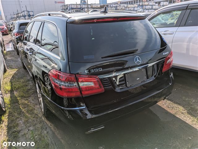Mercedes-Benz Klasa E 300 4Matic 7G-TRONIC Avantgarde - 5