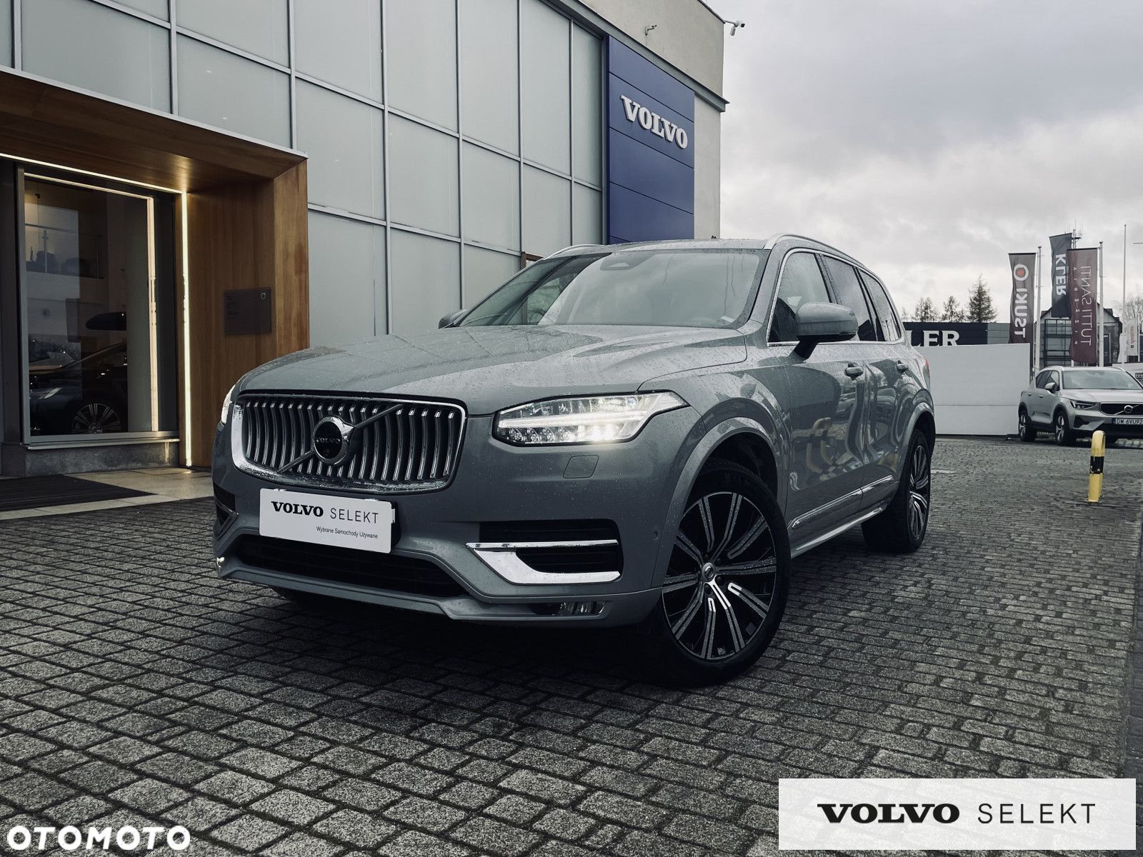 Volvo XC 90 - 1