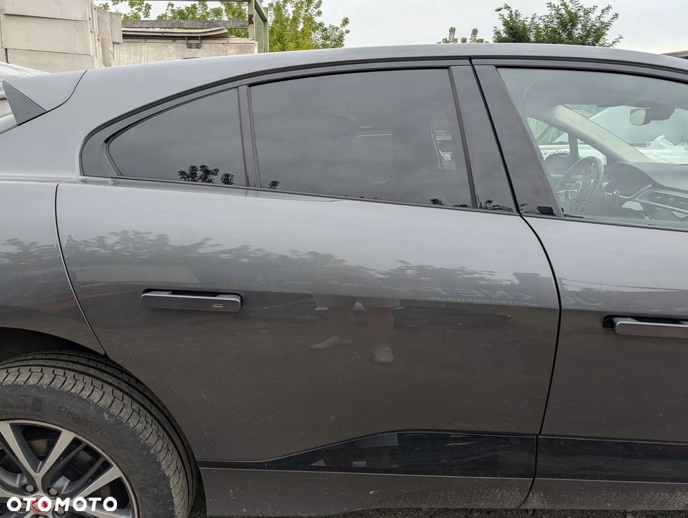 DRZWI TYLNE TYŁ PRAWE JAGUAR I PACE 2019 ROKU