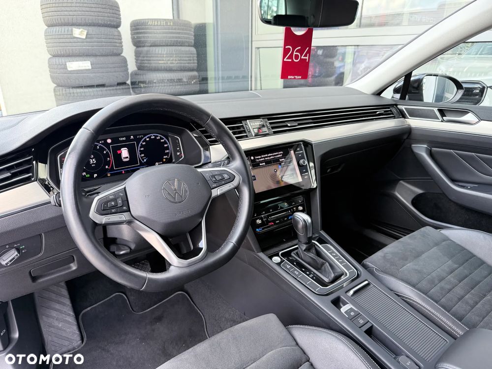 Volkswagen Passat Variant 2.0 TSI Elegance DSG - 18