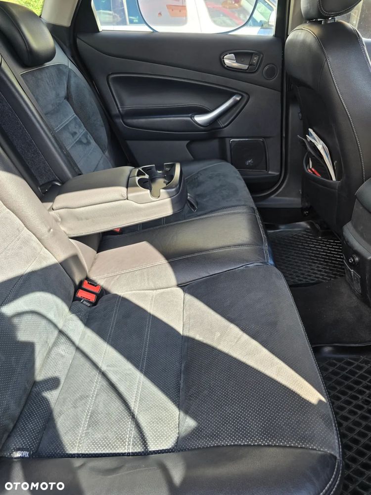 Ford Mondeo 2.5 Titanium X - 8