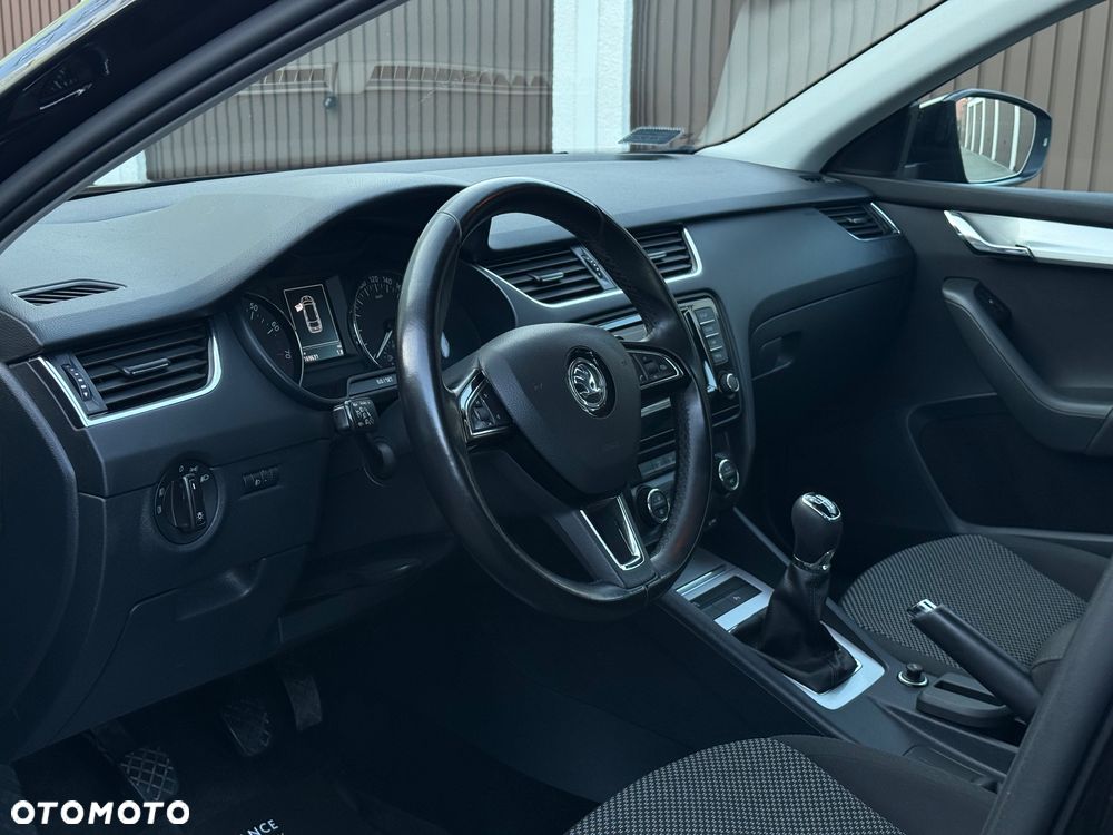 Skoda Octavia 1.4 TSI Ambition - 8