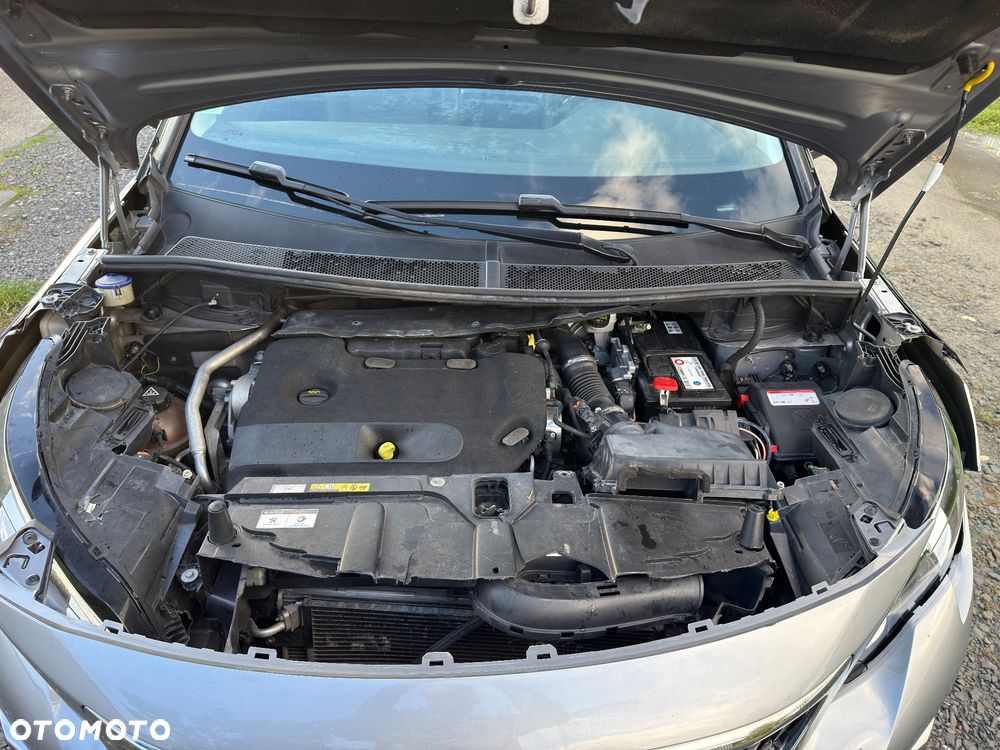 Peugeot 3008 HDi FAP 150 Premium - 32