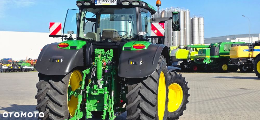 John Deere 6R 215 - 7