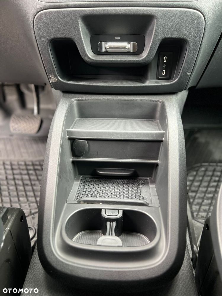 Mercedes-Benz Vito - 18
