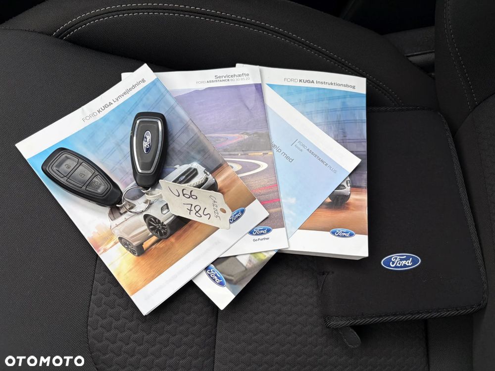 Ford Kuga 2.0 TDCi 2x4 Titanium - 36