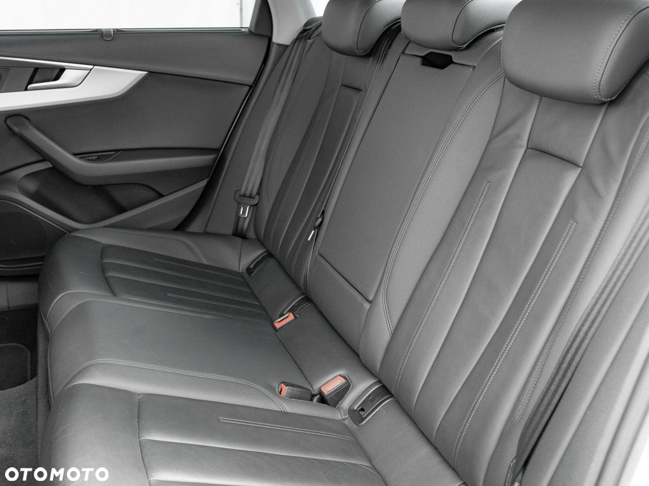Audi A4 30 TDI S tronic - 26