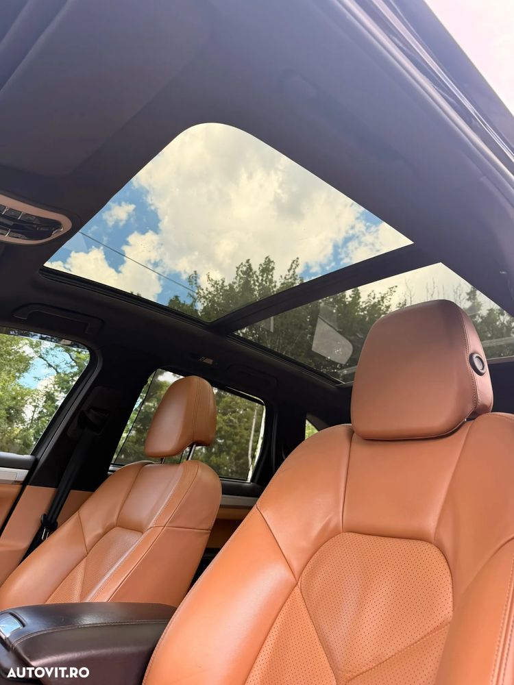 Porsche Cayenne - 13