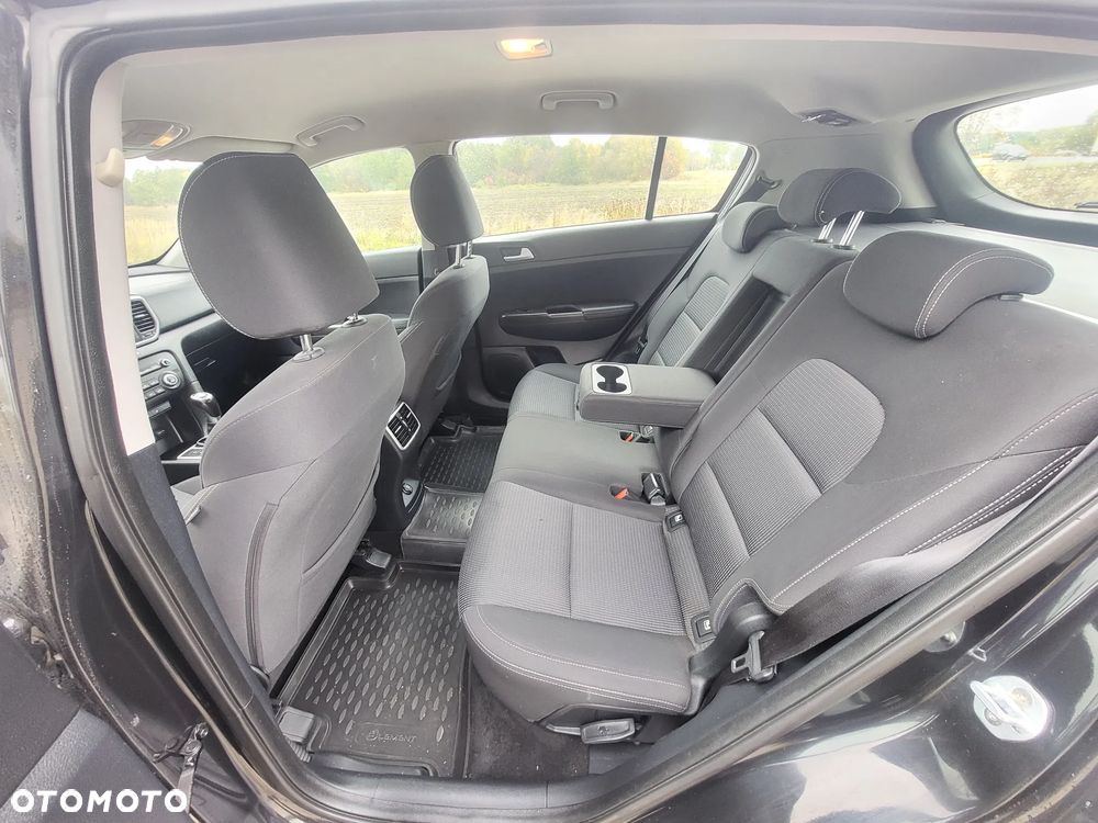 Kia Sportage 1.6 GDI L Business Line Plus 2WD - 34