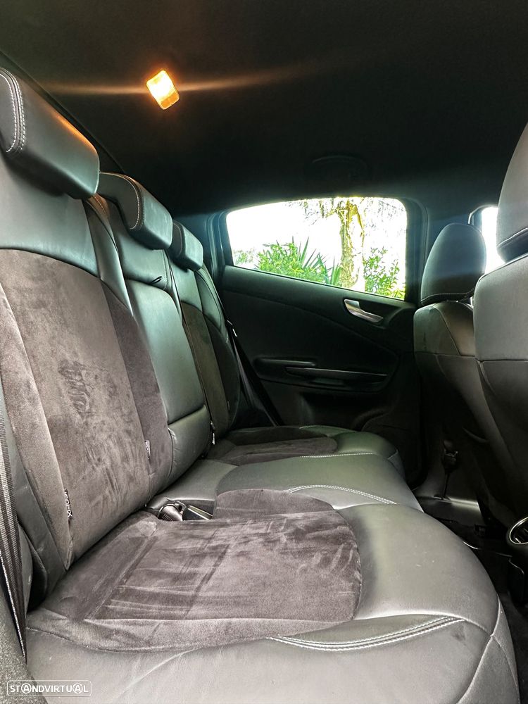 Alfa Romeo Giulietta 1.6 JTDM 16V Sport - 34