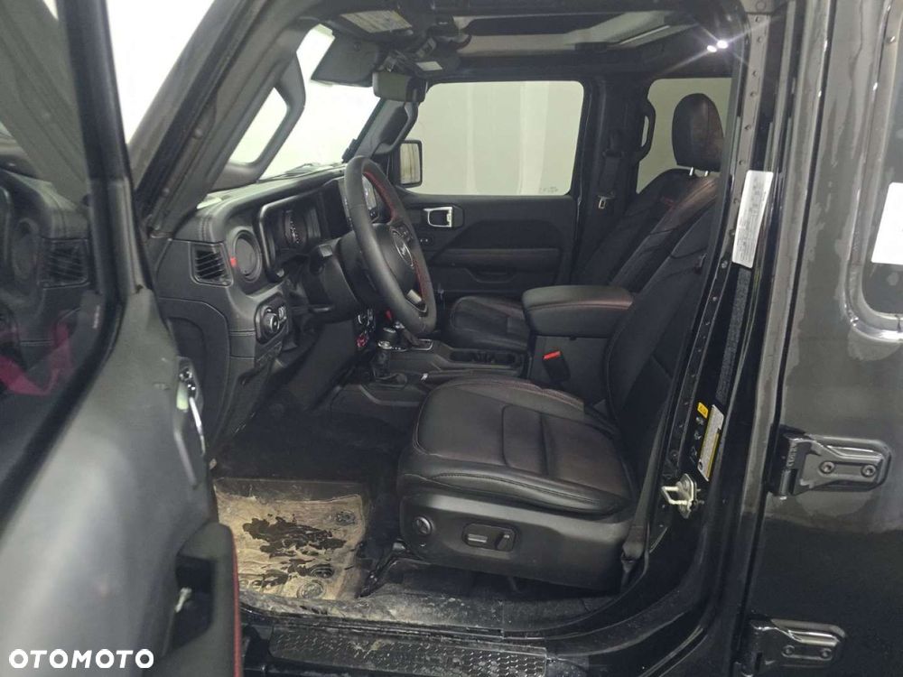 Jeep Wrangler - 9