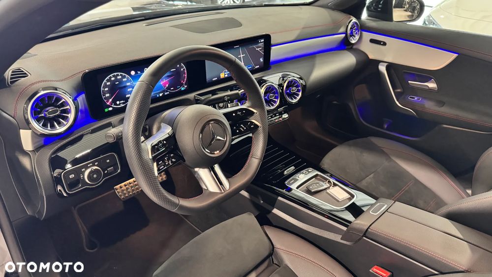 Mercedes-Benz CLA 200 mHEV AMG Line 7G-DCT - 12