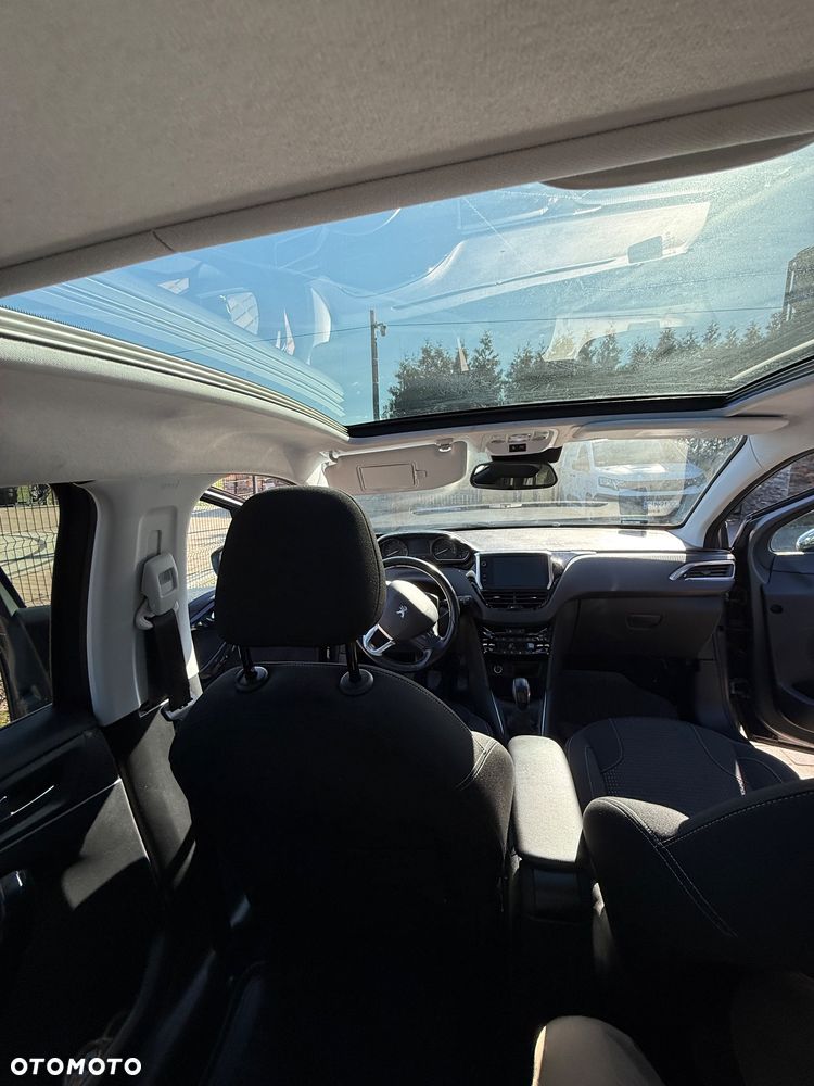 Peugeot 208 1.2 PureTech Allure S&S - 9