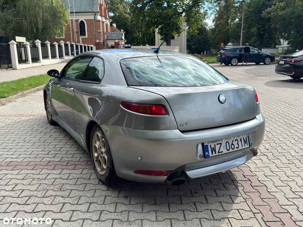Alfa Romeo GT 1.9JTD 16V Impression - 6