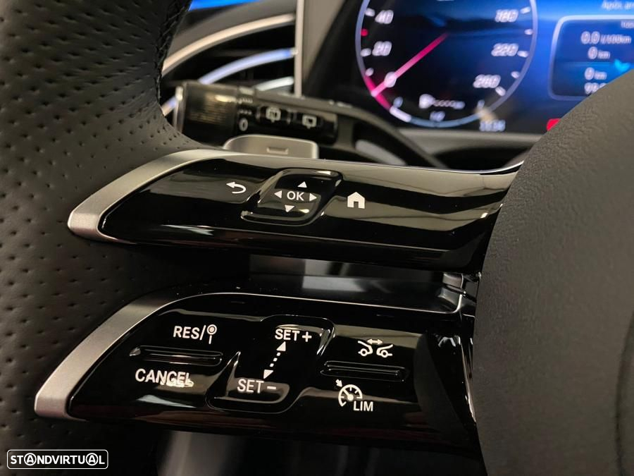 Mercedes-Benz E 300 e AMG Line - 23