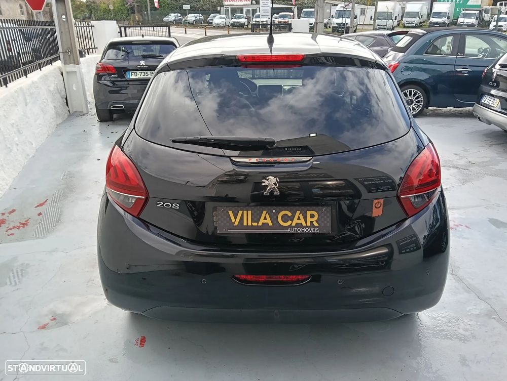 Peugeot 208 - 7