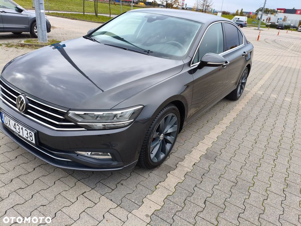 Volkswagen Passat 1.5 TSI EVO Business - 1