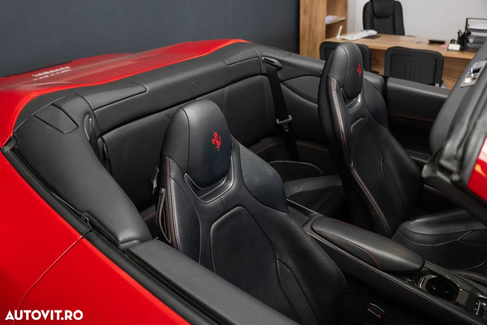 Ferrari Portofino - 15