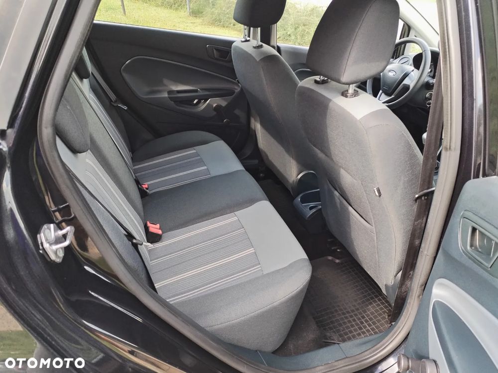 Ford Fiesta - 16