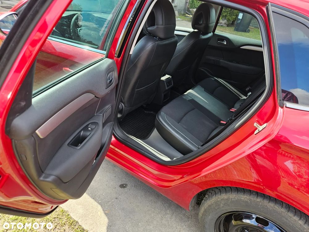 Citroën C4 1.6 HDi Exclusive - 6