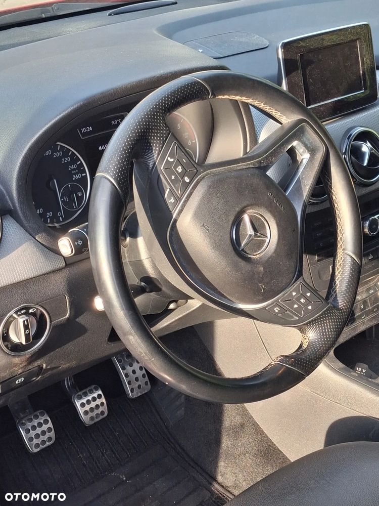 Mercedes-Benz Klasa B 200 CDI (BlueEFFICIENCY) - 13