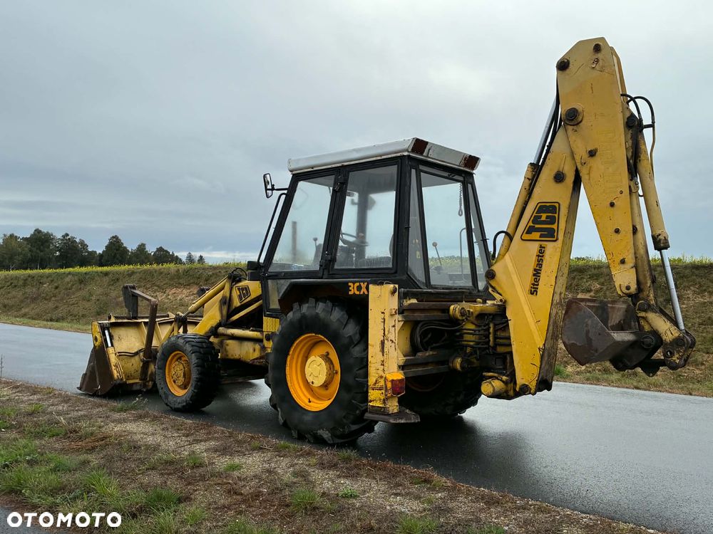 JCB 3CX - 25