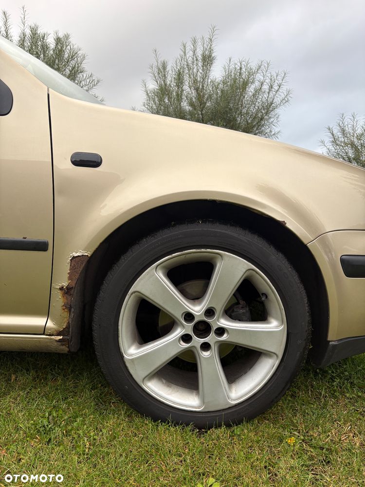 Volkswagen Golf - 16