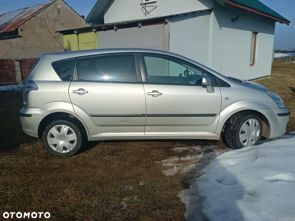 Toyota Corolla Verso 1.8 Multi-Mode Luna - 3