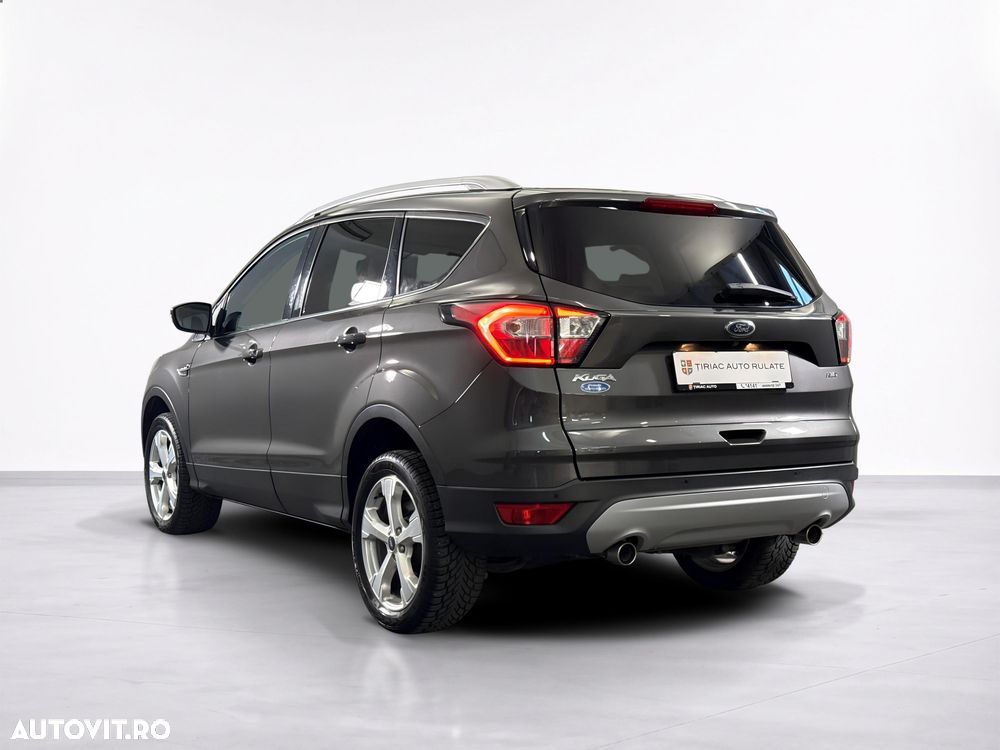 Ford Kuga - 4