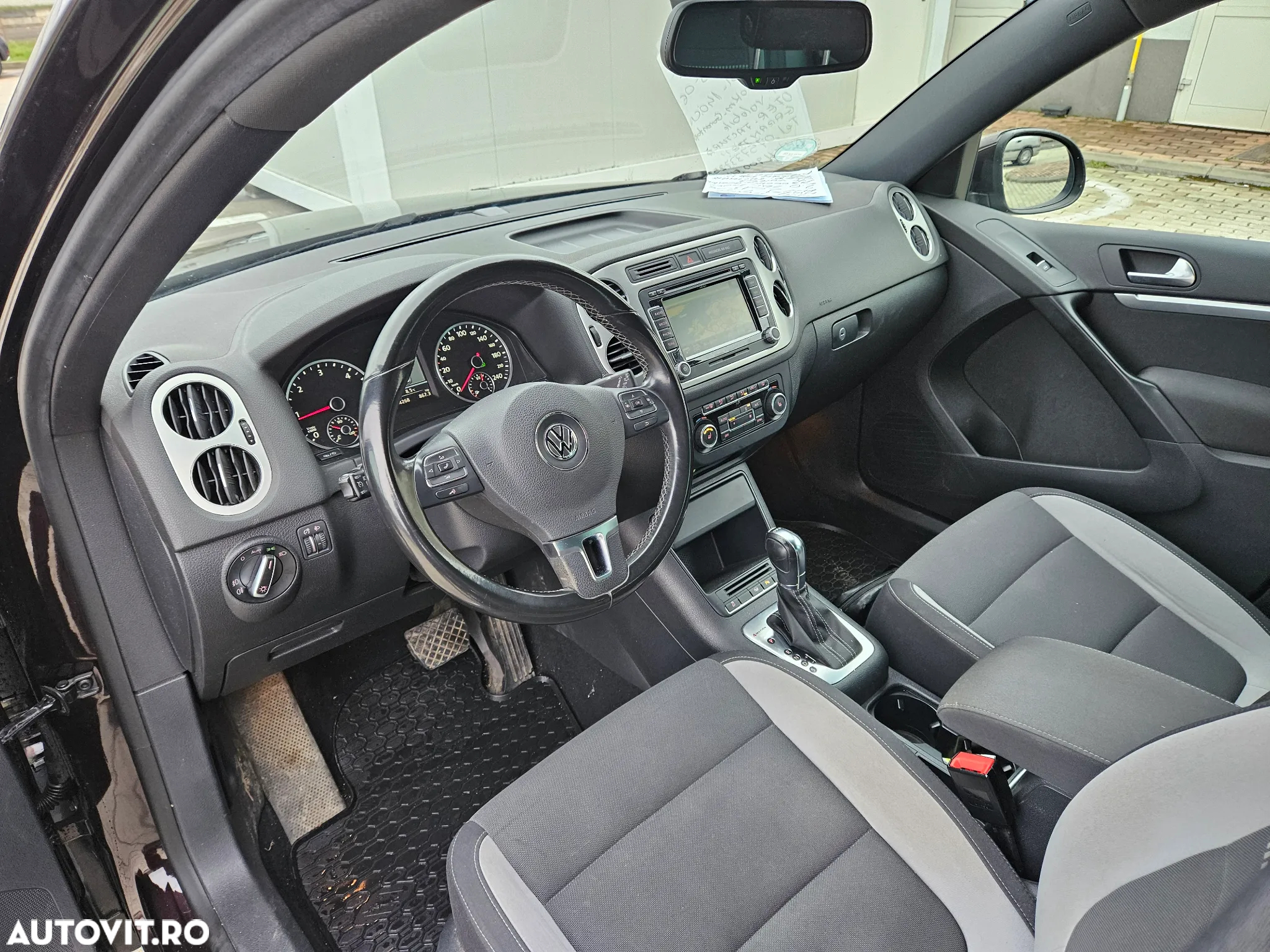 Volkswagen Tiguan 2.0 TDI DPF 4Motion BlueMotion Technology DSG Life - 9