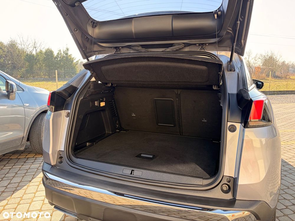 Peugeot 3008 BlueHDi 130 Stop & Start EAT8 Allure - 23