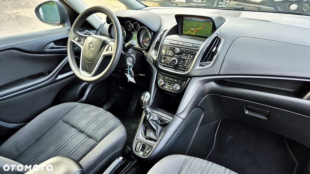 Opel Zafira Tourer 1.4 Turbo Business Edition - 36