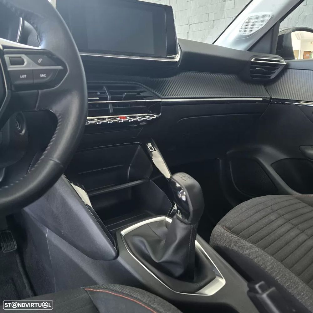 Peugeot 208 1.2 PureTech Active Pack - 28