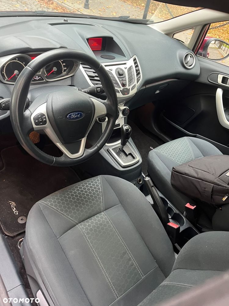 Ford Fiesta - 8