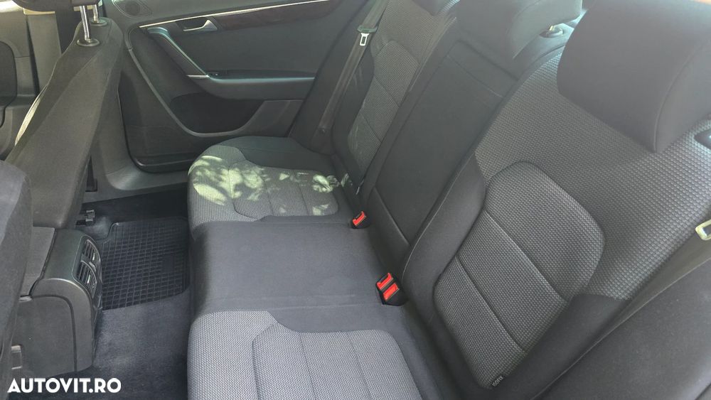 Volkswagen Passat 1.6 TDI BlueMotion Technology Comfortline - 9