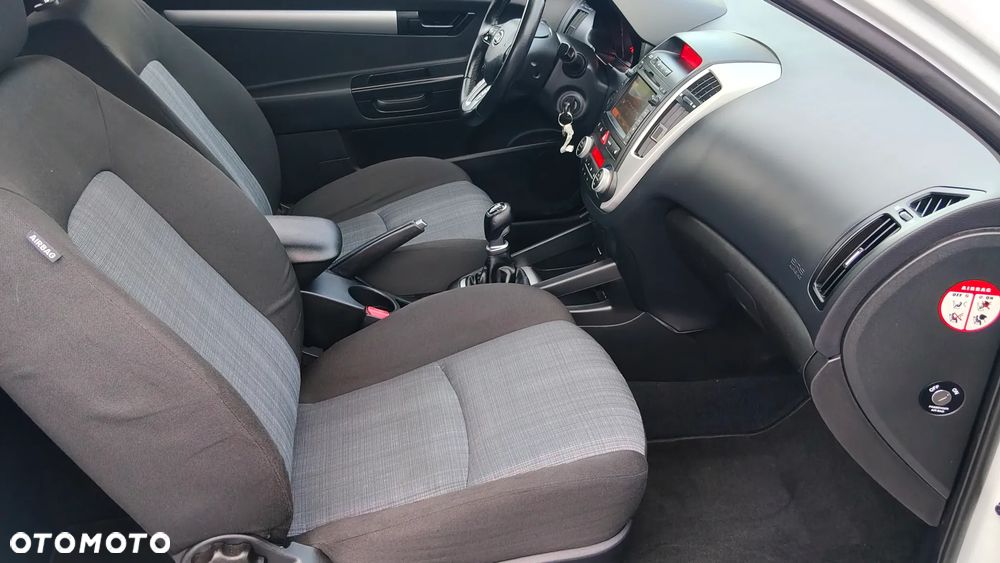 Kia ProCeed 1.4 CVVT Dream-Team Edition - 25