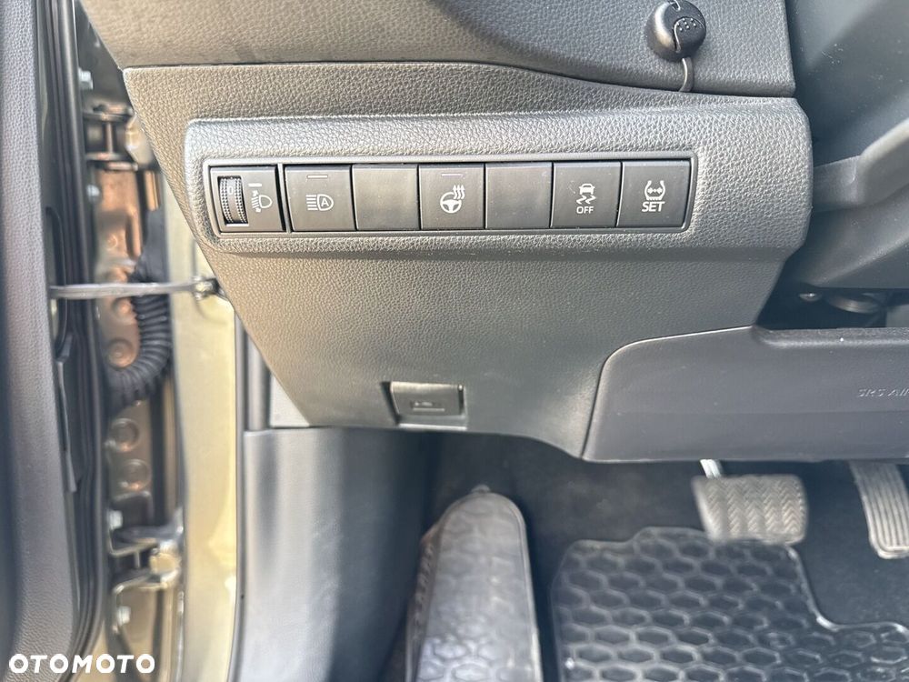 Toyota Corolla 1.8 Hybrid Executive - 23
