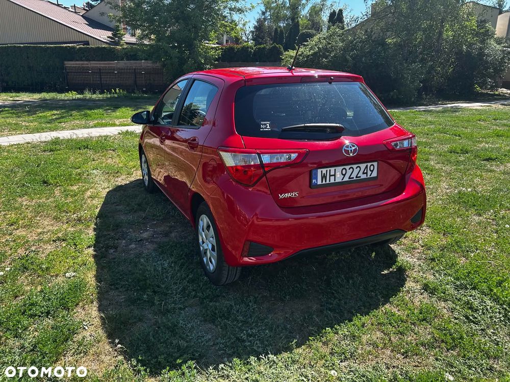 Toyota Yaris 1.5 Premium - 4